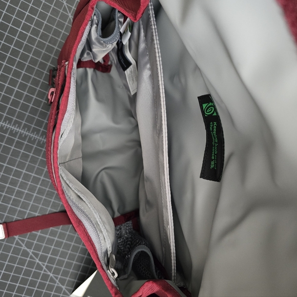 TIMBUK2 CLASSIC MESSENGER - ECO COLLEGIATE RED - Picture 4 of 16